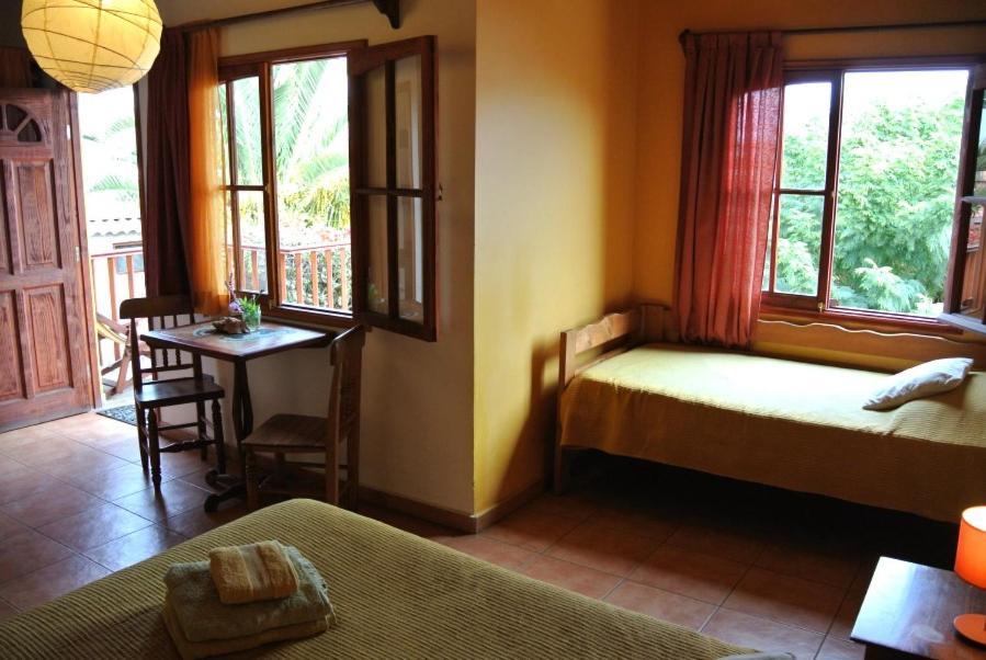 Hostal El Punto Ла-Серена Экстерьер фото